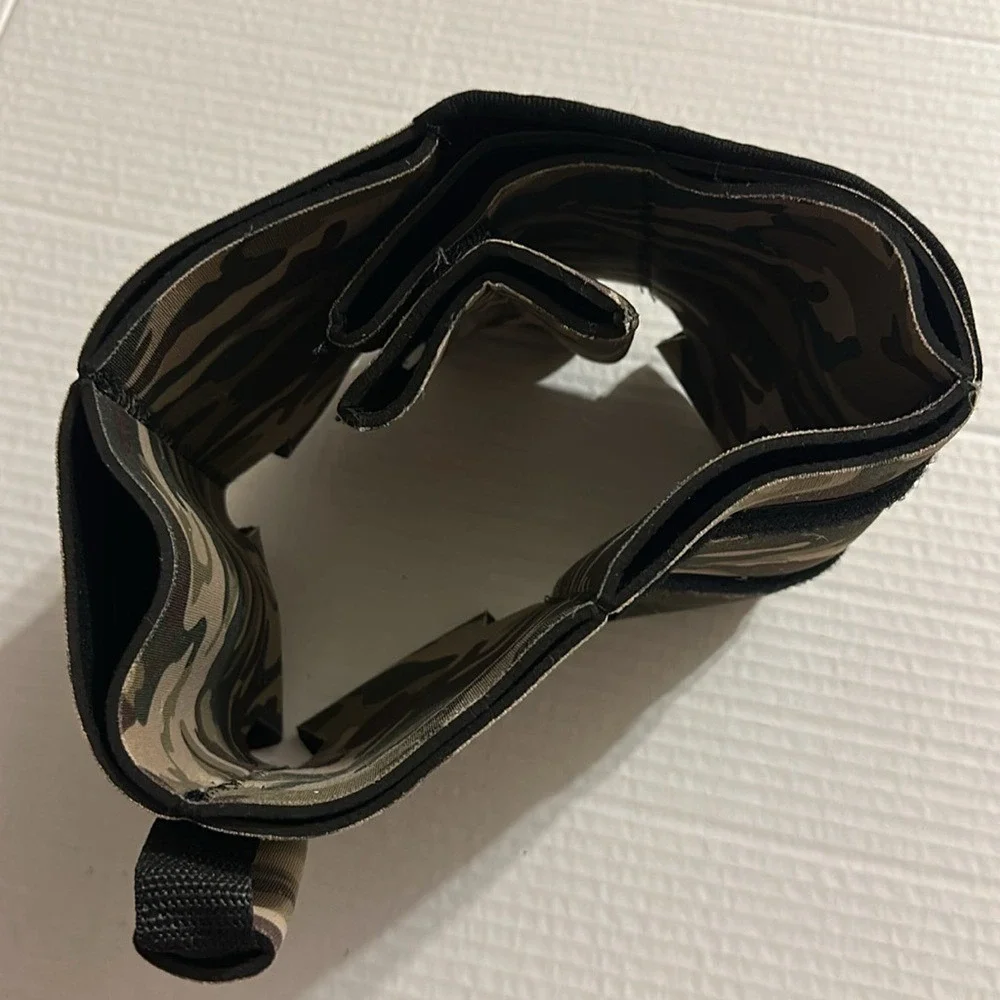 The Stubby Strip Camo Neoprene 7-Bottle Drink Carrier Insulated Cooler Bag